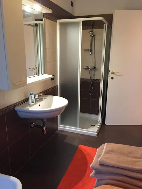 Bed & Breakfast B&B Villa Lina Desenzano del Garda Italy