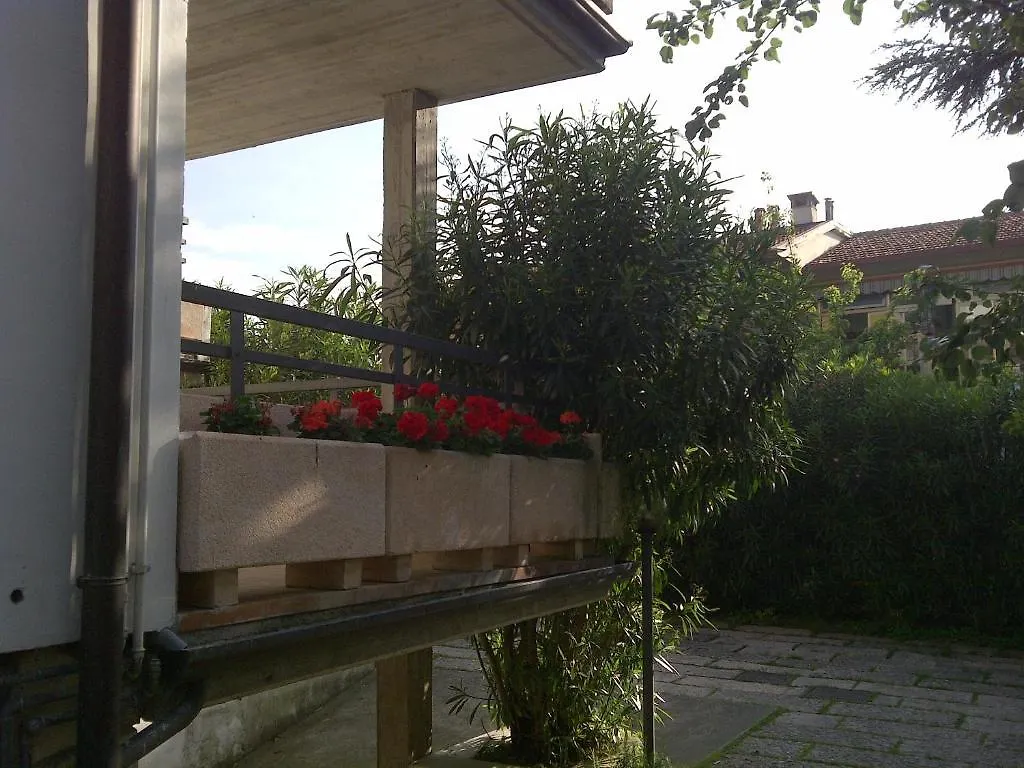 Bed & Breakfast B&B Villa Lina Desenzano del Garda Italy